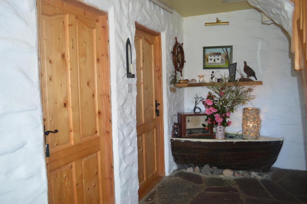 קנמארה Lissyclearig Thatched Cottage חדר תמונה